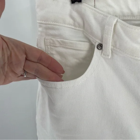 NWT American Eagle White Stretch Denim 5 Pocket Mom Jeans Casual Cotton Blend - Picture 3 of 13